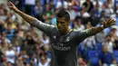 Bahkan untuk semua laga, Cristiano Ronaldo tercatat sudah menorehkan 350 gol untuk Los Blancos atau Real Madrid. (AFP/Lluis Gene)