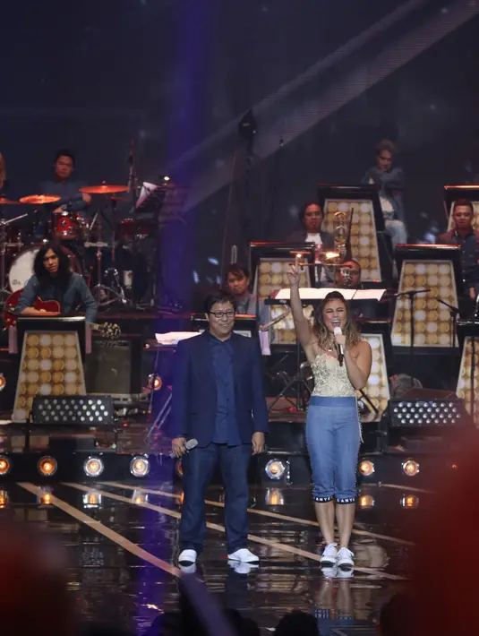 Musik yang menurut Agnez begitu luar biasa tersebut merupakan perpaduan dari big band miliknya dan Erwin Gutawa Orchestra. (Nurwahyunan/Bintang.com)