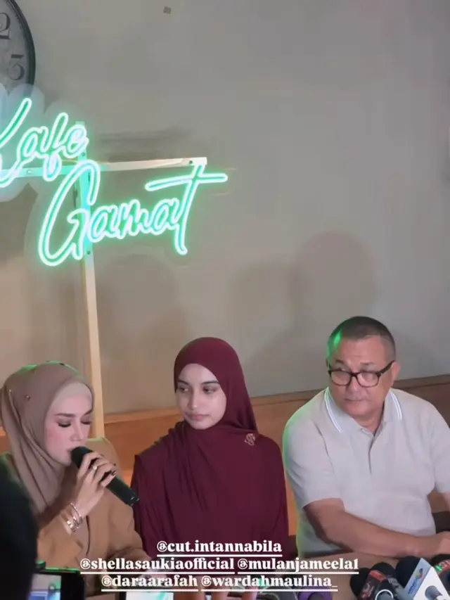 Cut Intan Nabila Didukung Artis
