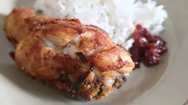 Resep Ayam Goreng Terasi Daun Jeruk @tamsanindya