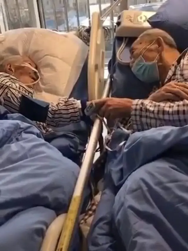 potret kakek nenek terinfeksi corona jadi viral