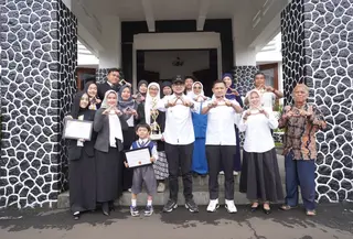 Bocah lima tahun asal Sukabumi jago matematika. (Liputan6.com/Fira Syahrin)