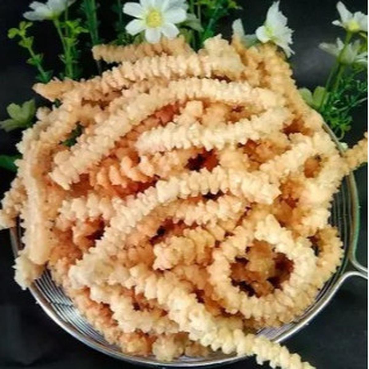 Kue Akar Kelapa Wijen Tanpa Telur