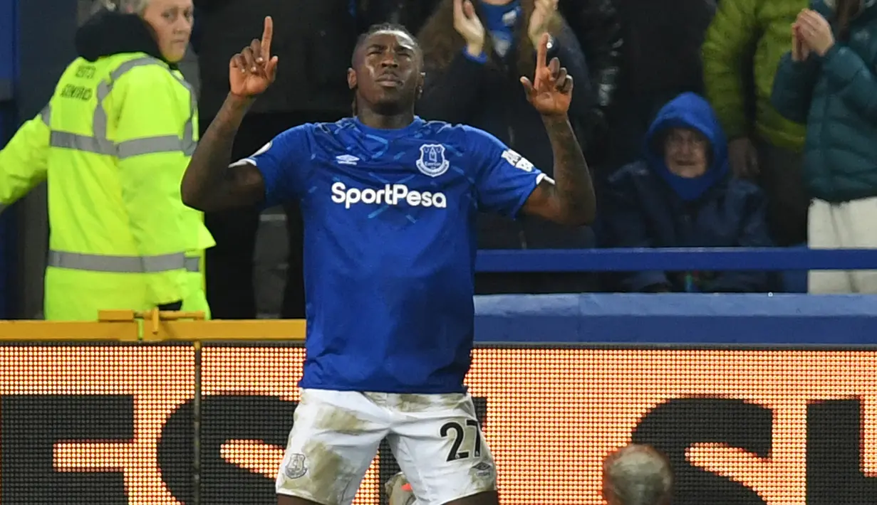 Selebrasi gelandang Everton, Moise Kean setelah mencetak gol ke gawang Newcastle United pada laga Liga Inggris 2019/2020 di Goodison Park, Liverpool (21/1/2020). Moise Kean meninggalkan Juventus untuk bergabung dengan Everton pada awal musim 2019/2020 dengan nilai transfer 27,5 juta euro atau kini setara Rp451 miliar. Setelah sempat dipinjamkan ke PSG dan klub lamanya Juventus, pada awal musim 2023/2024 ia dipermanenkan Juventus dengan mahar 30 juta euro. (AFP/Paul Ellis)