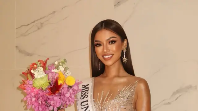 Pesona Eksotis Sanly Liu, Finalis asal Indonesia yang Dinobatkan Sebagai Pemilik Kulit Tercantik di Miss Universe 2025