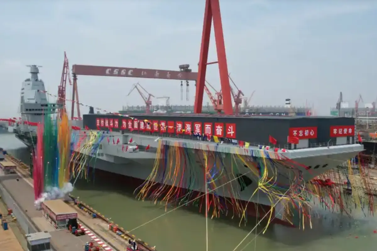 Kapal induk paling modern China diperkirakan akan mulai dioperasikan pada tahun 2025, kata pemerintah Taiwan pada hari Selasa (12/9), menggambarkannya sebagai ancaman besar yang harus ditangani pada masa depan (Li Gang/Xinhua via AP)