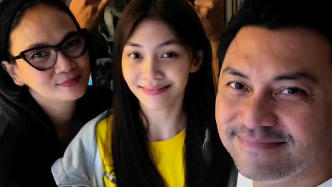 Potret Cantik Sasi Kirana, Calon Dokter Anak Anjasmara & Dian Nitami yang Baru Dapat Kejutan Ulang Tahun ke 21