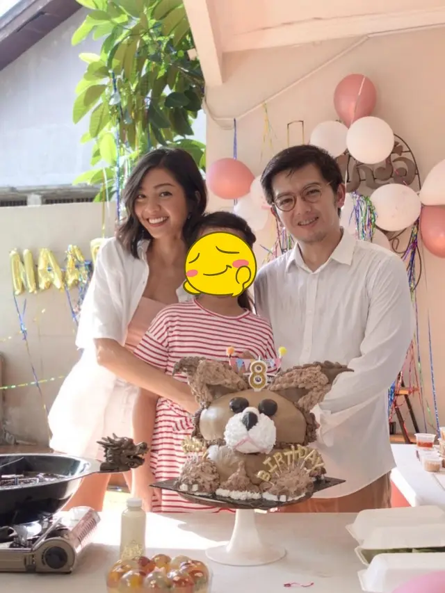 Tetap Akrab, Ini 6 Momen Kebersamaan Nicky Tirta dan Mantan Istrinya