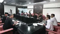 Sekretaris Jendral MPR RI, Ma'ruf Cahyono menerima dan melaksanakan dialog dengan 15 orang perwakilan komunitas Tikus Pithi Hanata Baris