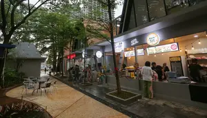 Rekomendasi Tempat Makan Murah Meriah di Kemang 2026: 13 Pilihan Enak Mulai Rp10 Ribuan