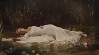 Cuplikan video klip musik "The Fate of Ophelia" milik Taylor Swift. (dok. YouTube/Taylor Swift)