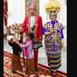 Presiden Joko Widodo atau Jokowi memakai baju adat Dolomani dari Buton, Sulawesi Tenggara saat Upacara Peringatan Hari Ulang Tahun ke-77 Republik Indonesia (HUT ke-77 RI). (Instagram @jokowi)