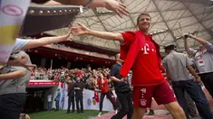 Bayern Munchen kalah melalui adu penalti melawan Guangzhou Evergrande di Stadion Tianhe, Tiongkok.