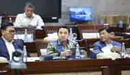 IHSG Anjlok, DPR Desak OJK Benahi Pasar Modal