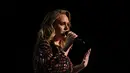 Adele, penyanyi dengan suara yang menggelegar itu tengah berbahagia. Genap berusia 29 tahun, Adele pun merayakan dengan caranya sendiri lewat foto yang diunggahnya di media sosial. (AFP/Bintang.com)