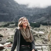 Tanpa perlu berkecil hari, ternyata single juga bisa membuatmu merasa lebih bahagia. (Foto: Unsplash/ @candice_picard)