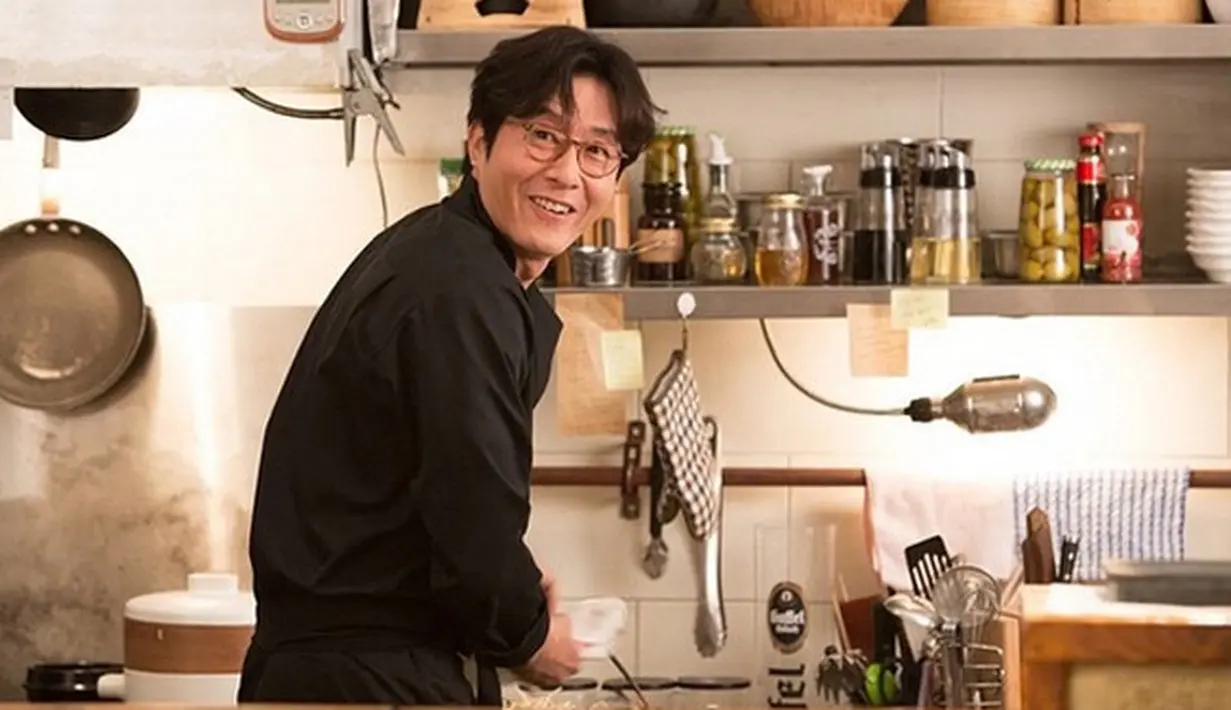 Awal mula kabar meninggalnya Kim Joo Hyuk beredar, diberitakan bahwa kecelakaan mobil yang dialaminya lantaran aktor tersebut mengalami serangan jantung dan membuat mobilnya oleng. (Instagram/kimkimjoohyuk_fan)