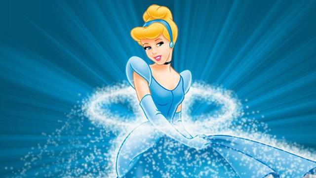 Princess Cinderella yang cantik dengan gaun biru mewahnya (credit: Walt Disney Pictures)