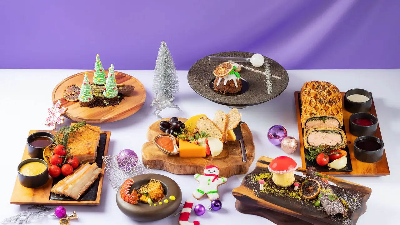 Selebrasi Momen Festive Akhir Tahun ala Royal Family di Ritz-Carlton Pacific Place
