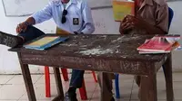 VIDEO: Siswa Makassar Merokok Dekat Guru Terancam Dikeluarkan