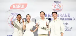 Beberapa kebiasaan seperti menjaga kualitas tidur, rutin berolahraga, serta memenuhi kebutuhan protein dan vitamin harian juga memiliki peran penting dalam membantu menjaga kesehatan kulit. (Foto/dok: Nestle Indonesia)