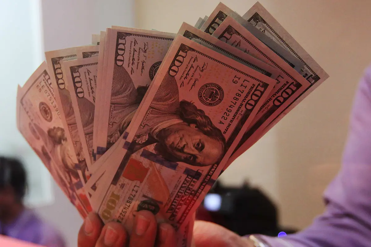 20150923-Dollar-Naik-Jakarta