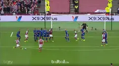 Berita video kumpulan gol terbaik Liga Inggris pekan ke-29, di mana salah satunya dari Jesse Lingard. This video presented by BallBall.