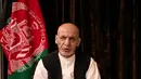 Gambar dari rekaman pesan video yang disiarkan di halaman Facebook Presiden Afghanistan terguling Ashraf Ghani menunjukkan dia berbicara pada 18 Agustus 2021. Dalam video, Ashraf Ghani menyebut saat ini berada di Uni Emirat Arab (UEA) bersama keluarganya. (FACEBOOK/AFP)