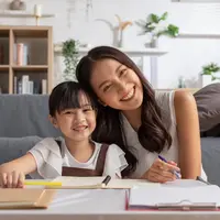 5 Tips Mengasuh Anak agar Cerdas dan Berhati Baik./Copyright depositphotos.com/220Selfmadestudio