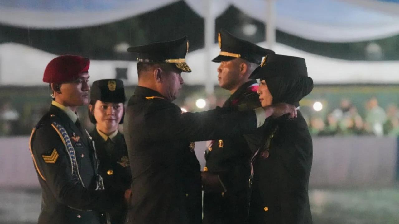FOTO: Kasad Lantik 1202 Perwira Remaja TNI AD di Bandung