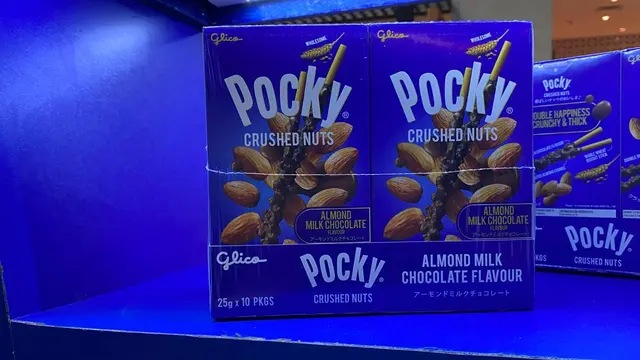 Pocky Almond Milk Chocolate