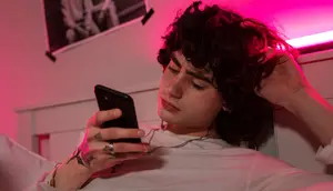8 Ciri Orang yang Sering Mengedit Chat Sebelum Dikirim, Ini Kata Psikologi