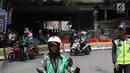 Underpass Sudirman yang ditutup saat perbaikan jalan dan pedestrian di Jalan Kendal, Jakarta, Selasa (5/3). Underpass tersebut ditutup untuk dijadikan pedestrian penunjang Transit Oriented Development (TOD) Dukuh Atas. (Liputan6.com/Immanuel Antonius)
