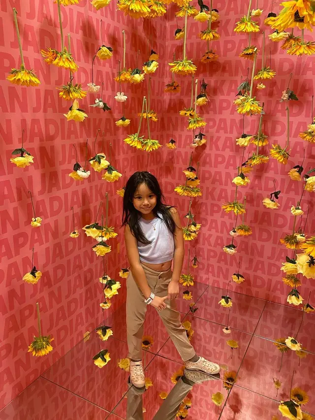 6 Potret Manis Gempi Anak Gisel Main di Museum Patah Hati, Fotogenik Banget