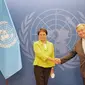 Menlu Retno Marsudi dan Sekjen PBB Antonio Gutteres dalam Sidang Majelis Umum PBB di New York, Minggu (18/9/2022). (Dok: Kemlu RI)
