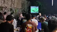 Nobar Indonesia Vs Uzbekistan di Padang, (29/4/2024). (Liputan6.com/ ist)