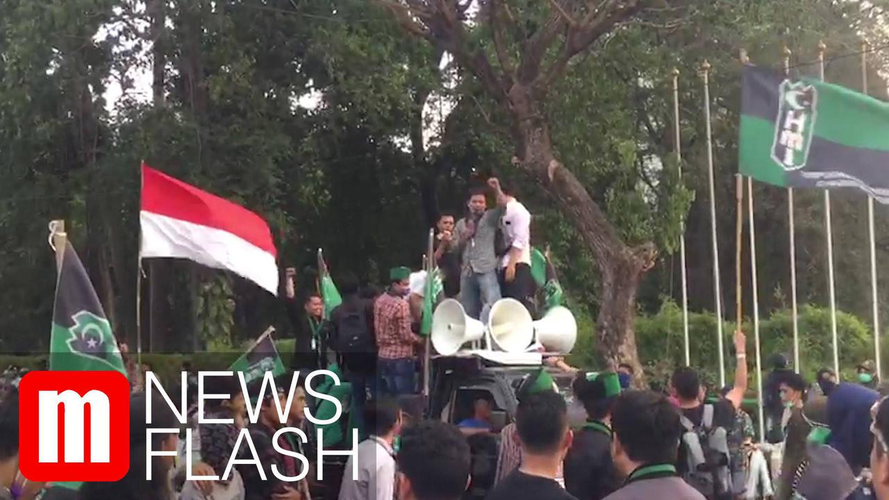VIDEO: Mahasiswa Kembali Gelar Unjuk Rasa di Depan Gedung DPR