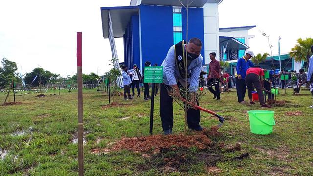 Putri Gusdur Apresiasi Green Campus di UIN Raden Fatah Palembang