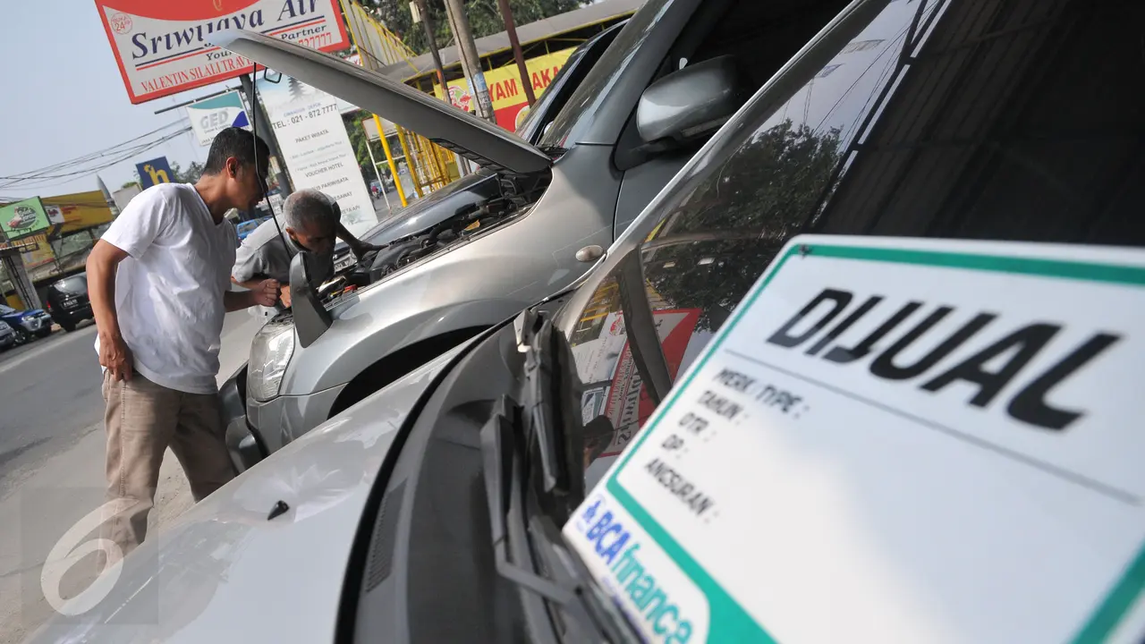 20150701-Permintaan Mobil Bekas Masih Lesu Jelang Lebaran-Depok 2