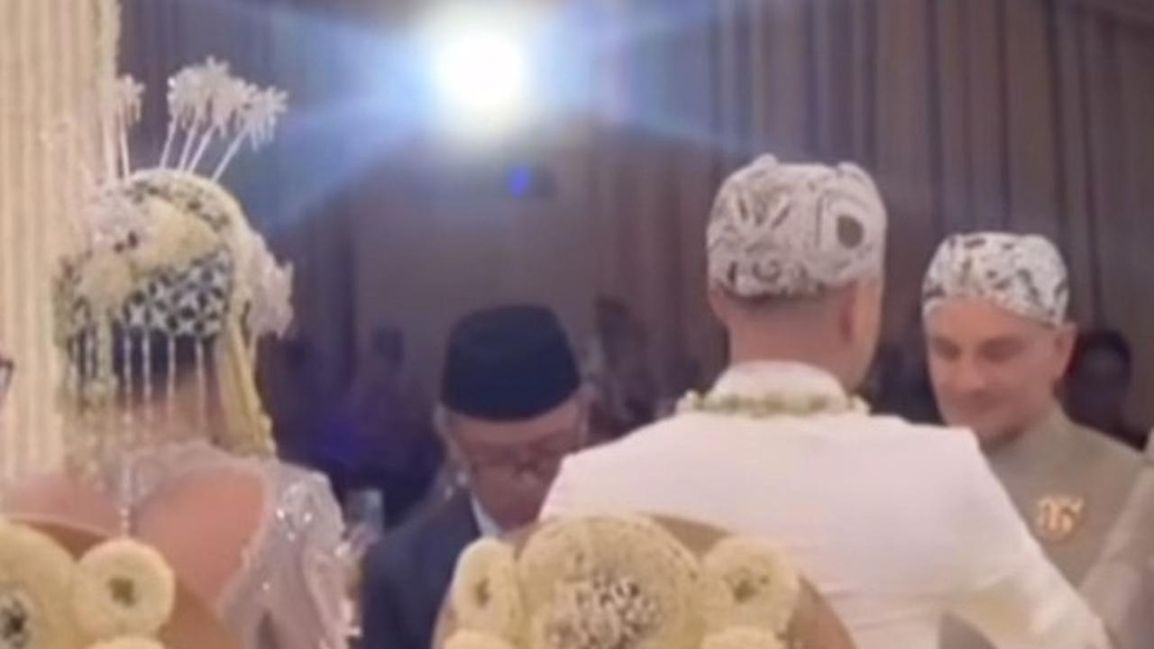 SAH! 5 Potret Akad Nikah Al Ghazali dan Alyssa Daguise, Gunakan Adat Sunda & Berlangsung di Jakarta