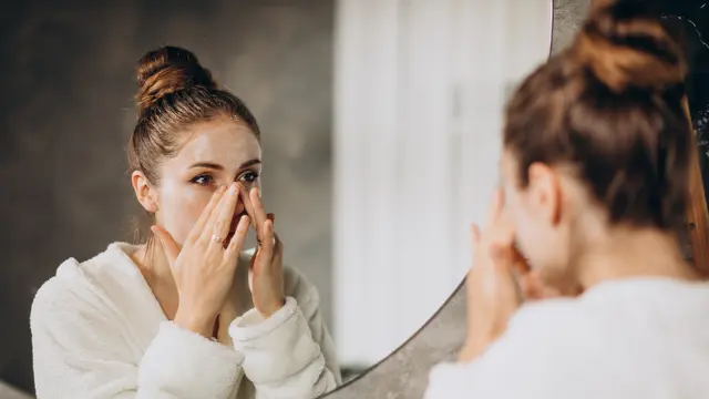 Dokter Kulit Sarankan Kamu Hindari 8 Tren Perawatan Kulit yang Populer di TikTok Ini