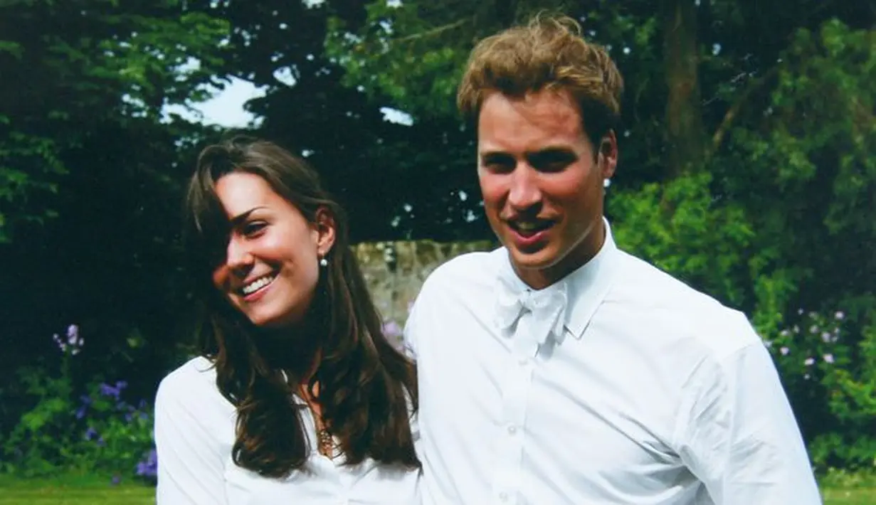 Seperti pasangan pada umumnya, hubungan Kate Middleton dan Pangeran William semasa pacaran juga nggak mulus. (Getty Images - Handout - Cosmopolitan)