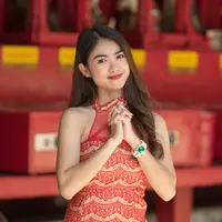 ilustrasi perempuan ramalan shio/surachet khamsuk/Shutterstock