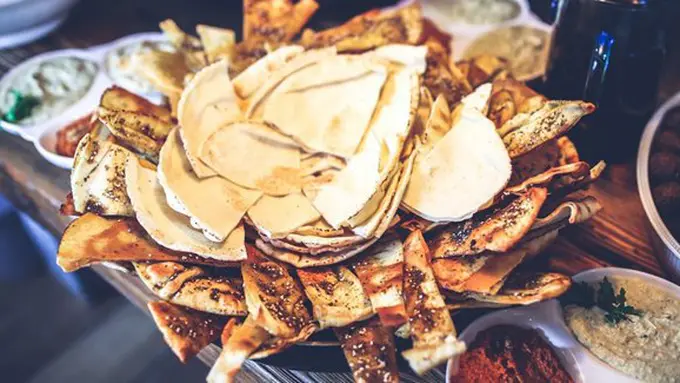 Buka puasa all you can eat Pasar Ramadhan Santika Hotel Malang/Ilustrasi/Foto: copyright kaboompics.com