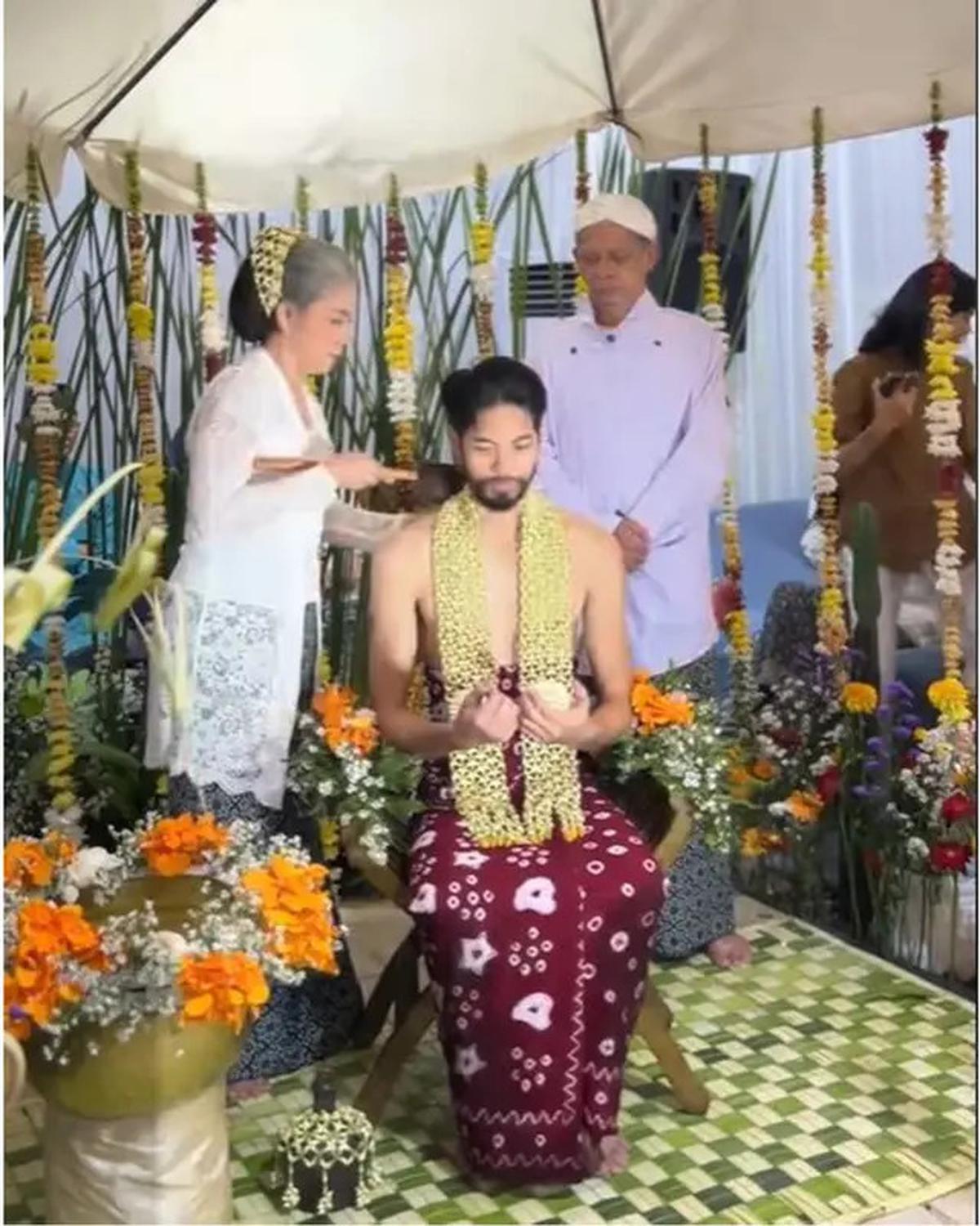 6 Potret Widi Vierratale di Siraman Jelang Nikah Sang Adik, Pakai Kebaya Putih
