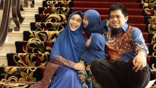 Keluarga Oki Setiana Dewi