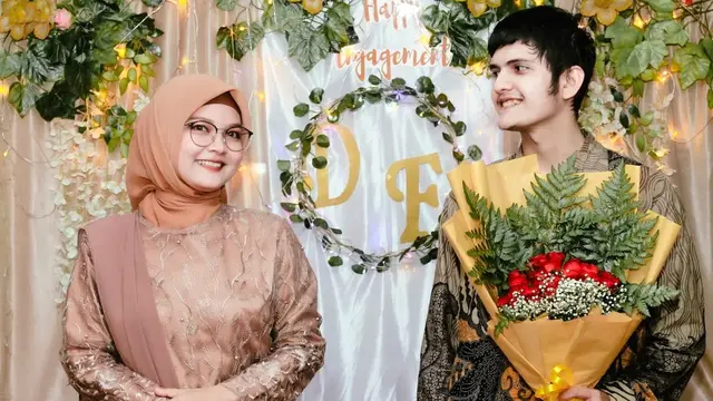 Farhan mantan artis cilik FTV Gentabuana gelar pertunangan (Foto: Instagram devivttr)