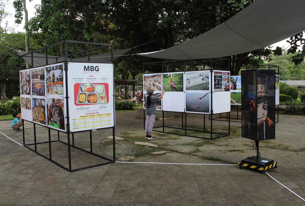 FOTO: Pameran Jurnalistik Haluan Merah di Ruang Publik Ragunan