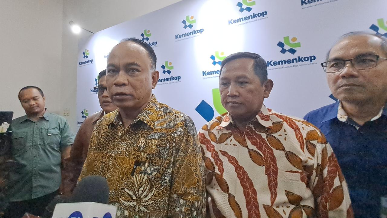 7 Jam Diperiksa Polisi, Menteri Budi Arie Akui Dicecar soal Kasus Judi Online Pegawai Komdigi