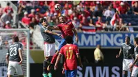 Partai antara Costa Roca melawan Paraguay pada laga perdana Grup A Copa America 2016 berakhir imbang tanpa gol. (EPA/Peter Powell)